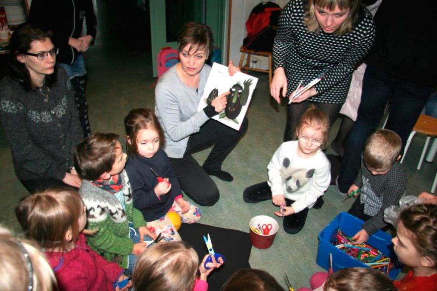 Með krökkunum í Trys spalvos. Ljósm.|Photo: Litháíski móðurmálsskólinn
