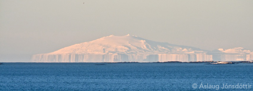 Jökullinn-©AslaugJ